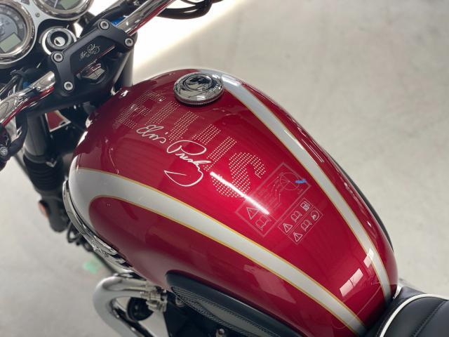 ボンネビルT120エルヴィスプレスリーリミテッドエディション クロームドレッサーバー付