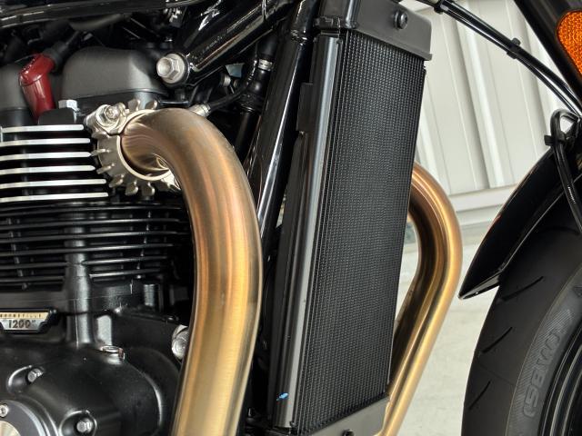 スピードツイン1200 マルゾッキ CAFE RACER SEAT 登録済み未使用車