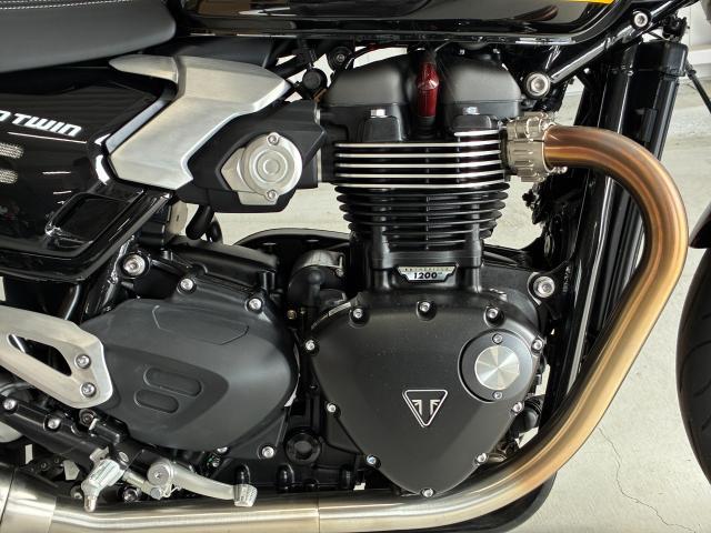 スピードツイン1200 マルゾッキ CAFE RACER SEAT 登録済み未使用車