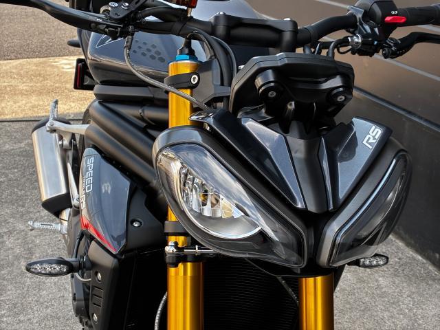 スピードトリプル1200RS 前後オーリンズEC3 マルゾッキステダン シフトアシスト
