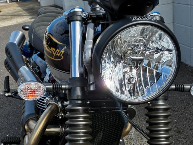 スクランブラー900 ICONエディション