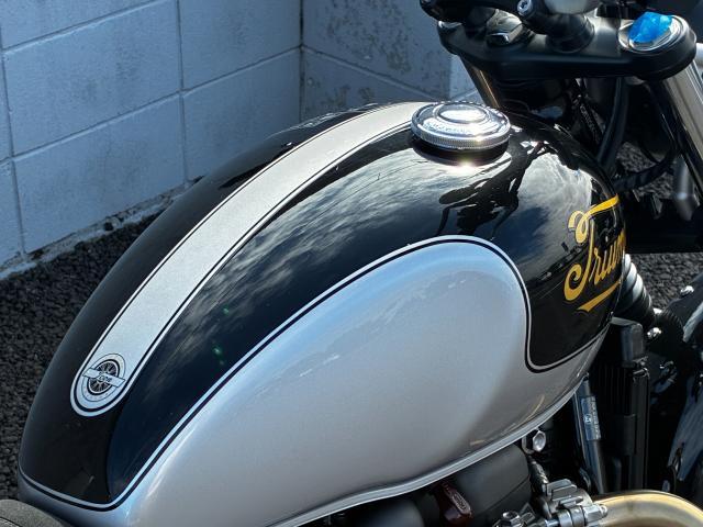 スクランブラー900 ICONエディション