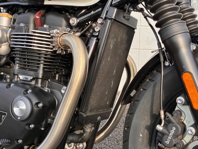 ボンネビル ボバー