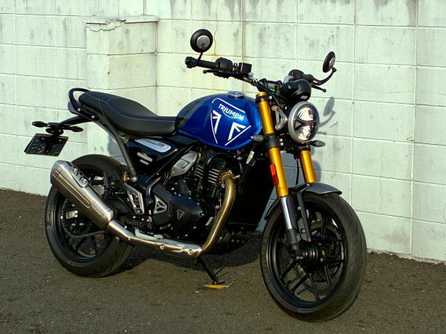 スピード400 アッパーエンジンバー付 カスピアンブルー