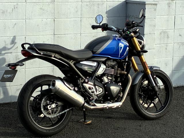 スピード400 アッパーエンジンバー付 カスピアンブルー