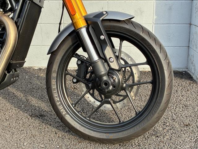 スピード400 アッパーエンジンバー付 カスピアンブルー