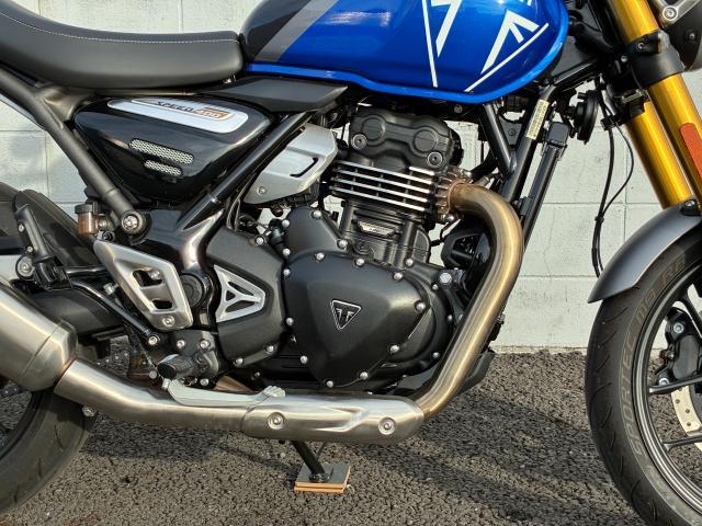 スピード400 カスピアンブルー アッパーエンジンバー付