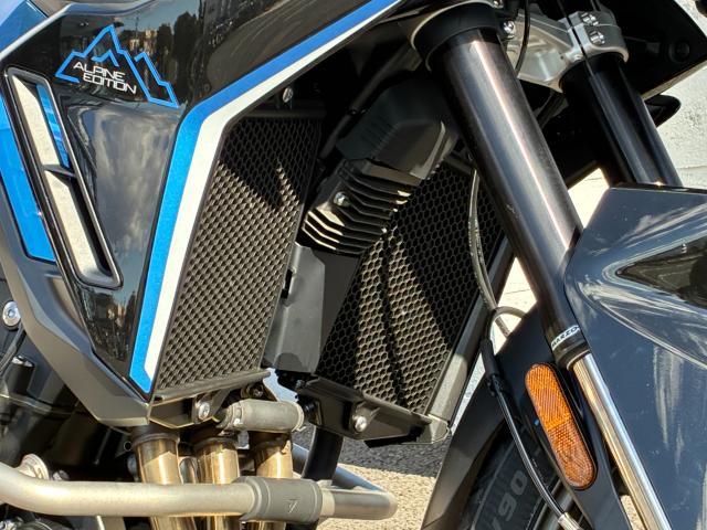 タイガー900アルパインエディション GT アクラポビッチサイレンサー標準装備
