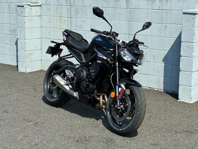 ストリートトリプル765R ローシート装着車両 エンジンプロテクション