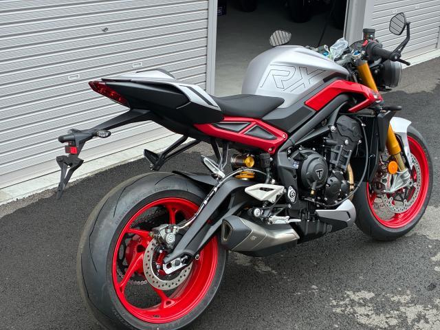 ストリートトリプル765RX