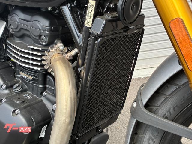 スクランブラー400X オリジナルローシート 登録済み未使用車両 認定中古車