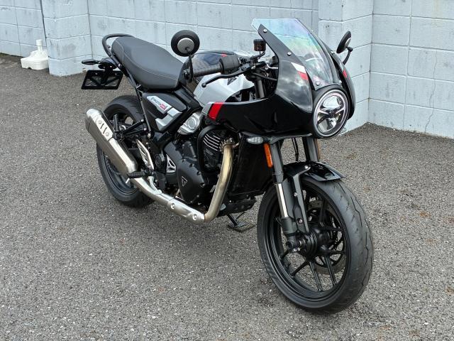 スラクストン400 Thruxton ドレッサーバー付