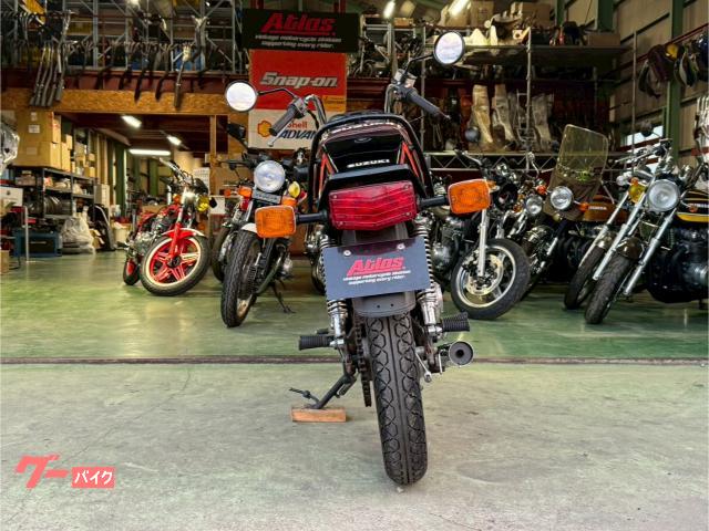 スズキ GSX250E ザリ 川口シート タックロール 新品 スズキ GSX250E ザリ 川口シート タックロール 新品