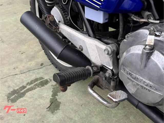 ホンダ CB250N 外装リペイント タックロール新品 フェンダーレス