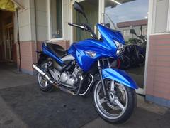 スズキ　ＧＳＲ２５０Ｓ　二気筒　インジェクション車