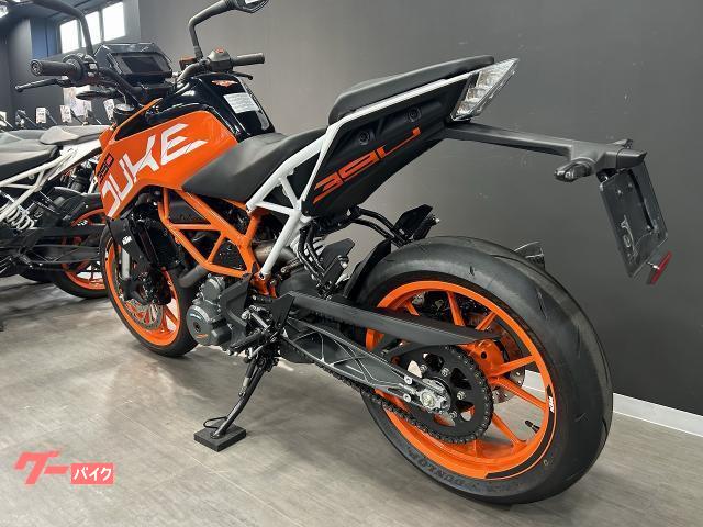 ＫＴＭ ３９０デューク アクラポビッチマフラー メーターバイザー 