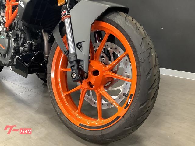 ＫＴＭ １２５デューク ２０２１年モデル フェンダーレス 純正ＯＰアクラポビッチマフラー ブレーキフルードキャップ装備｜ＫＴＭ 小山｜新車・中古バイクなら【グーバイク】