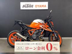 ＫＴＭ　１２９０スーパーデュークＲエボ　テックパックインストール済み　フェンレス　グリップヒーター　カーボンタンクカバー　アルミミラー装備