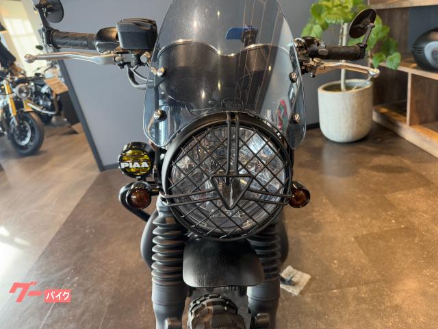 TRIUMPH ボンネビルT120ブラック フォグランプ