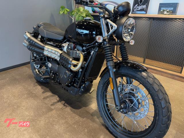 TRIUMPH スクランブラー900 2025年最新ジェットブラック