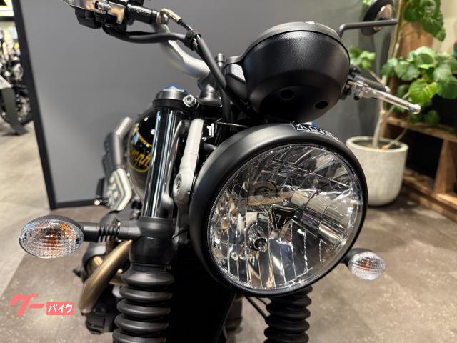 TRIUMPH スクランブラー900 ICONエディション 限定