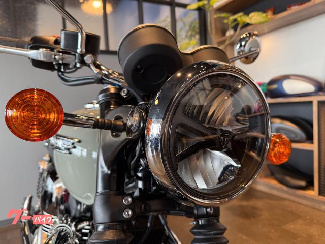TRIUMPH ボンネビルT120 2026最新モデル ストーン