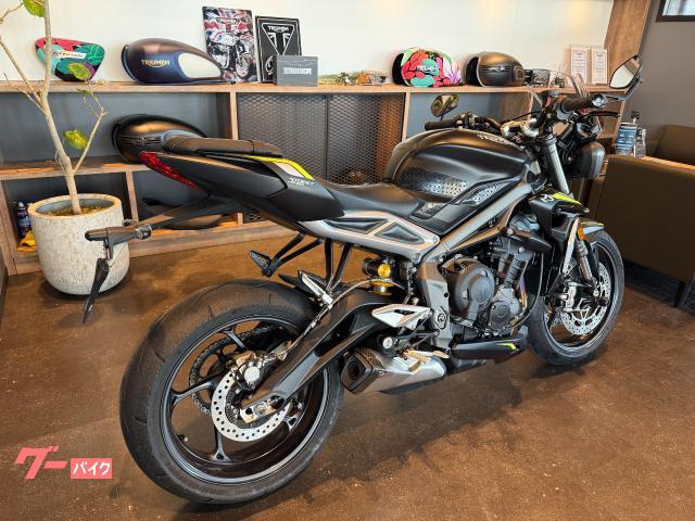 TRIMUI BRICK ブラック 中古 ビームス アウトレット 土岐（1156500） スタイリング・コーディネイト