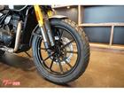 スクランブラー400X 2025年最新モデル マットカーキグリーン／フュージョンホワイト ABS トラクションコントロール