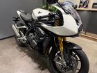 スピードトリプル1200RR クリスタルホワイト 正規ディーラー中古車 ETC2．0車載器 USB電源 クイックシフター