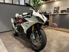 デイトナ675R 前後オーリンズサスペンション ブレンボキャリパー クイックシフター 純正バックステップ エンジンプロテクター付き