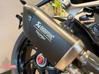 スピードトリプル1200RX 限定生産車両 左右パニア付き グリップヒーター 前後スライダー フレームプロテクター ウィングレット