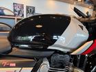 スラクストン400 ファントムブラック／アルミニウムシルバー バーエンドミラー シングルシートカウル グラブバー
