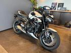 ストリートトリプル765R クリスタルホワイト 正規ディーラー認定中古車 ETC2．0 USB 