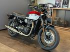 ボンネビルT100 カーニバルレッド／フュージョンホワイト 正規ディーラー認定中古車 純正クリアスクリーン USB電源