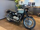 ボンネビルT120 正規ディーラー認定中古車 ストーングレー センタースタンド ドレッサーバー タンクパッド