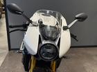 スピードトリプル1200RR クリスタルホワイト プロテクター各種 サイレンサーステー ETC USB電源