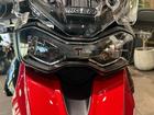 タイガー900GT カーニバルレッド／サファイアブラック シート高調整可能 グリップヒーター クルコン USB電源ソケット