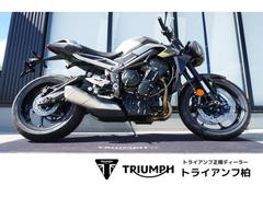 ＴＲＩＵＭＰＨ　ストリートトリプルＲ　７６５　３気筒　バーエンドミラー・クイックシフター・ブレンボキャリパー