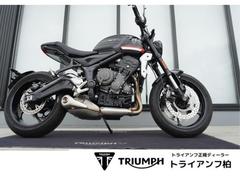 ＴＲＩＵＭＰＨ　トライデント６６０　サファイアブラック　ＡＢＳ　クイックシフター　３気筒エンジン　ショーワ製フォーク　ニッシン社ブレーキキャリパー