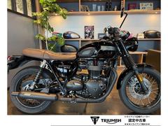 ＴＲＩＵＭＰＨ　ボンネビルＴ１００ブラック　正規ディーラー中古車　純正オプション多数・バンス＆ハインズサイレンサー・ＬＥＤウィンカー
