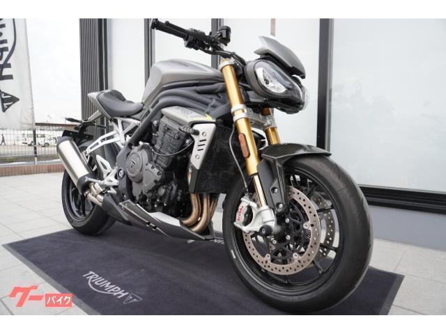 スピードトリプル1200RS マットシルバー 純正クルーズコントロール オーリンズサス ブレンボキャリパー クイックシフター付き