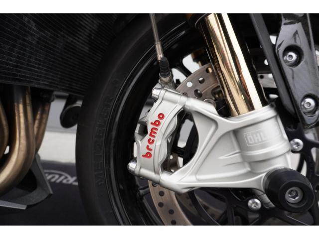 スピードトリプル1200RS マットシルバー 純正クルーズコントロール オーリンズサス ブレンボキャリパー クイックシフター付き