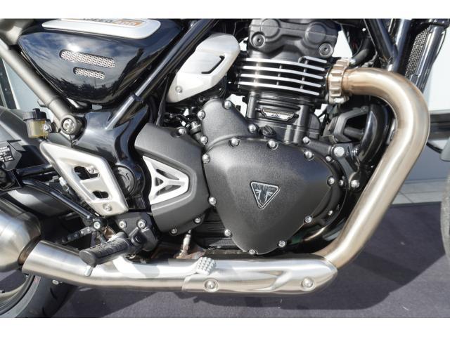 スピード400 カスピアンブルー／ストームグレー 倒立フォーク LEDヘッドライト ABS