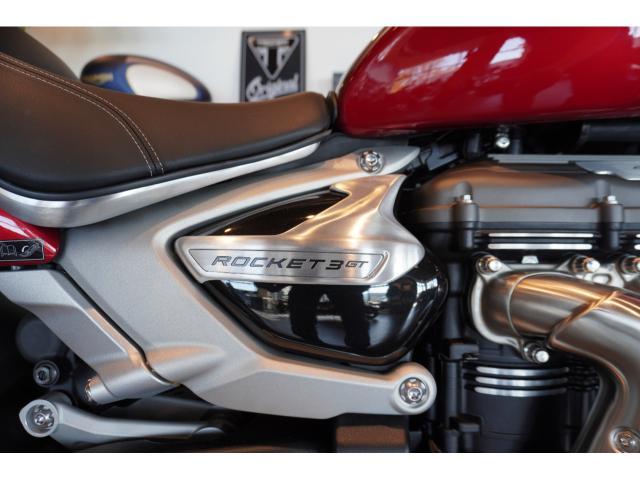 ロケット3 GT 2500cc デュアルヘッドライト ABS 倒立フォーク クルーズコントロール シャフトドライブ フェンダーレス