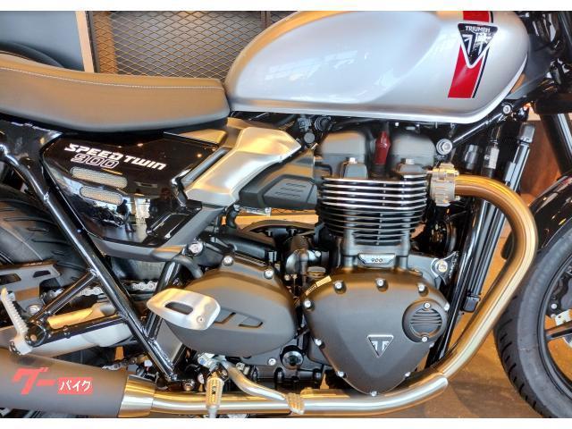 TRIUMPH スピードツイン900 2025年最新モデル