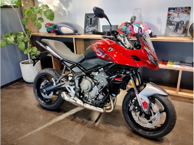 タイガースポーツ660 最新モデル 倒立フォーク ABS クイックシフター クルーズコントロール 可動式スクリーン オールLED