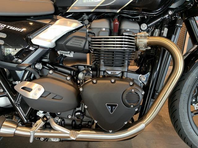 TRIUMPH スピードツイン900 2025年最新モデル