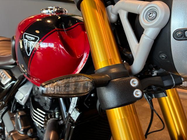 スクランブラー400X カーニバルレッド／ファントムブラック 新車保証残あり スペアキー有 ETC2．0車載器 純正ハンドガード