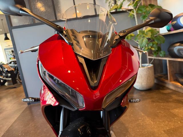 デイトナ660 カーニバルレッド 正規ディーラー認定中古車 3気筒エンジン LEDヘッドライト