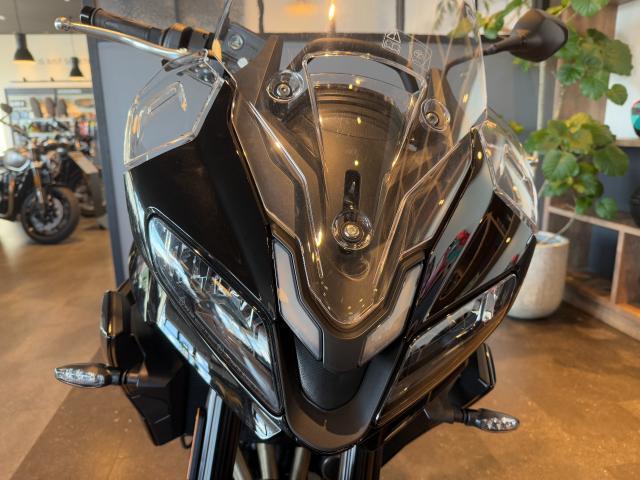 タイガースポーツ800 2025年最新モデル 認定中古車 黒 サファイアブラック シフトアシスト クルーズコントロール